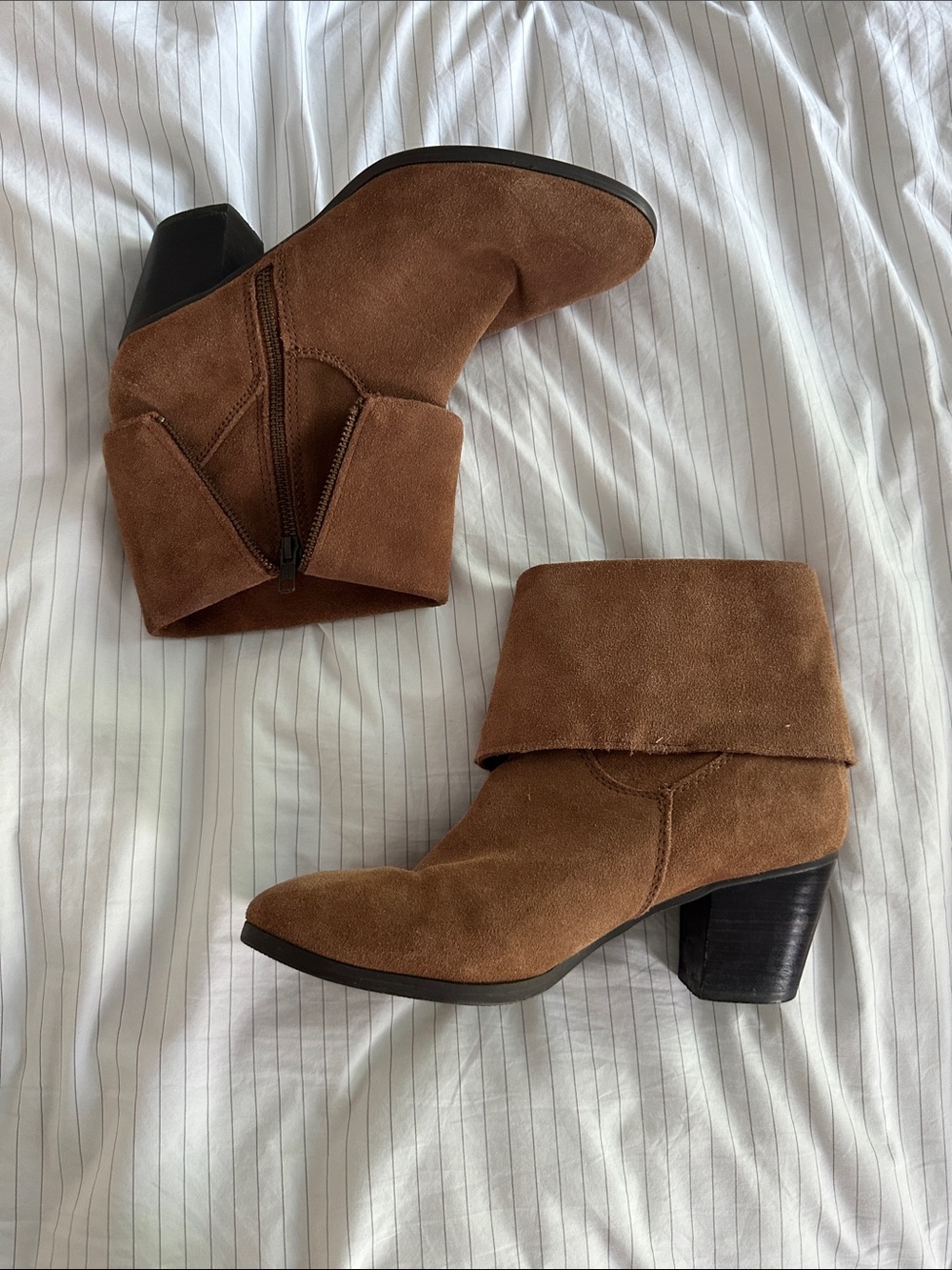 Bass Sasha Fold-Over Suede Ankle Boots Brown - 8.5